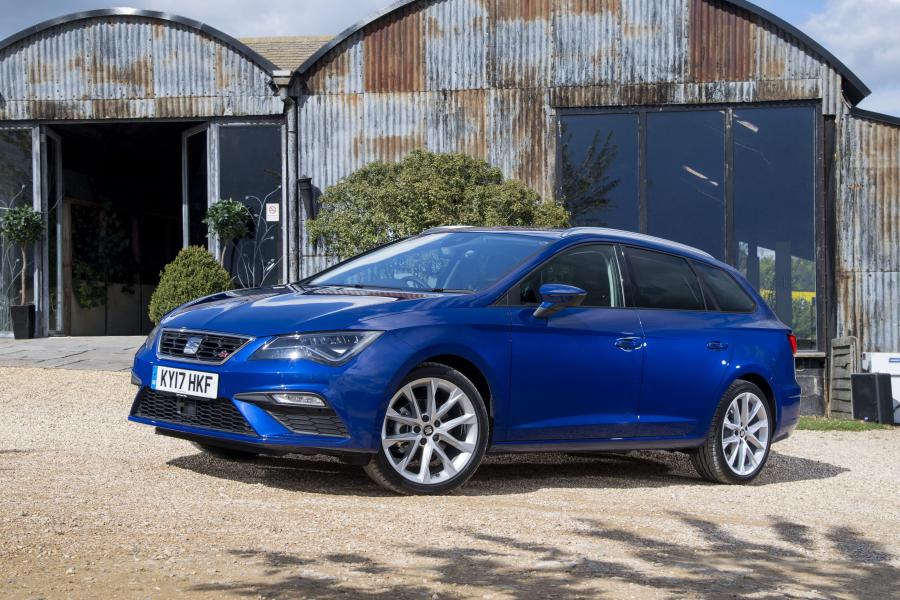  Seat Leon ST FR 2017 года  (UK) (фото 4 из 27)